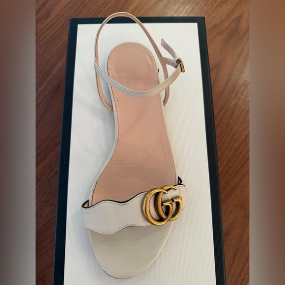Gucci Double G Logo Sandals - Picture 7 of 11
